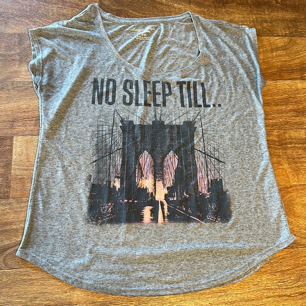 American Eagle size M